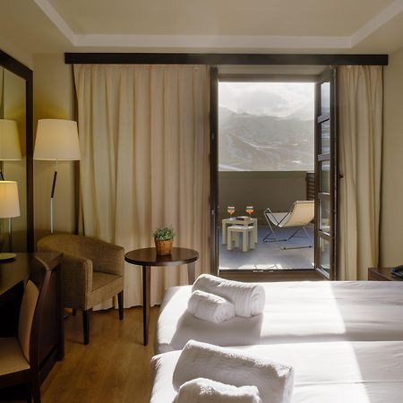 Snoe Aragon Hills Hotel Formigal Ngoại thất bức ảnh
