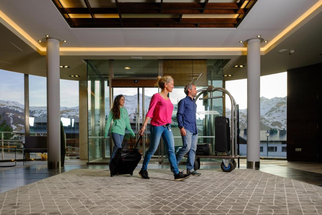 Snoe Aragon Hills Hotel Formigal Ngoại thất bức ảnh