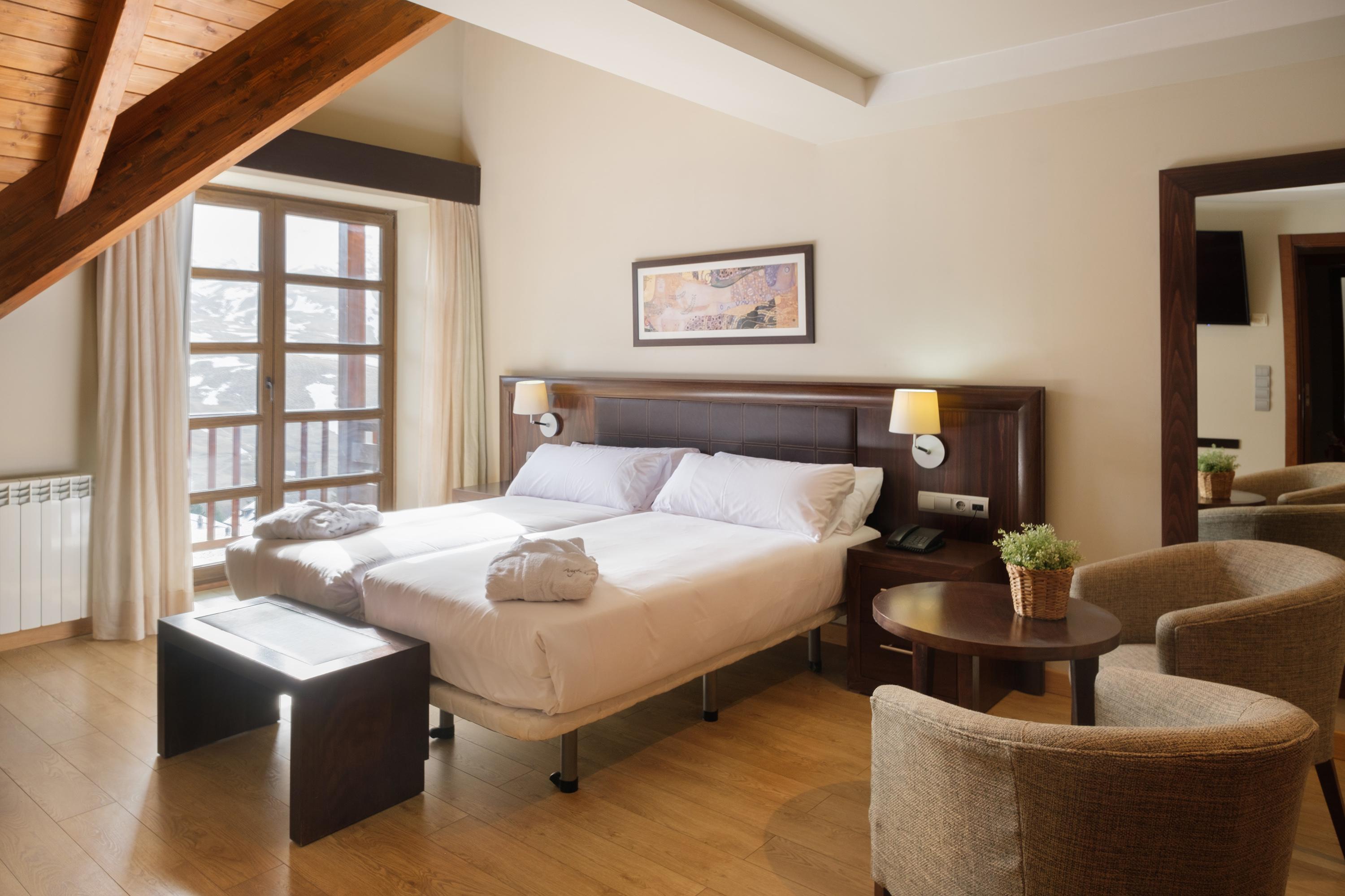 Snoe Aragon Hills Hotel Formigal Ngoại thất bức ảnh