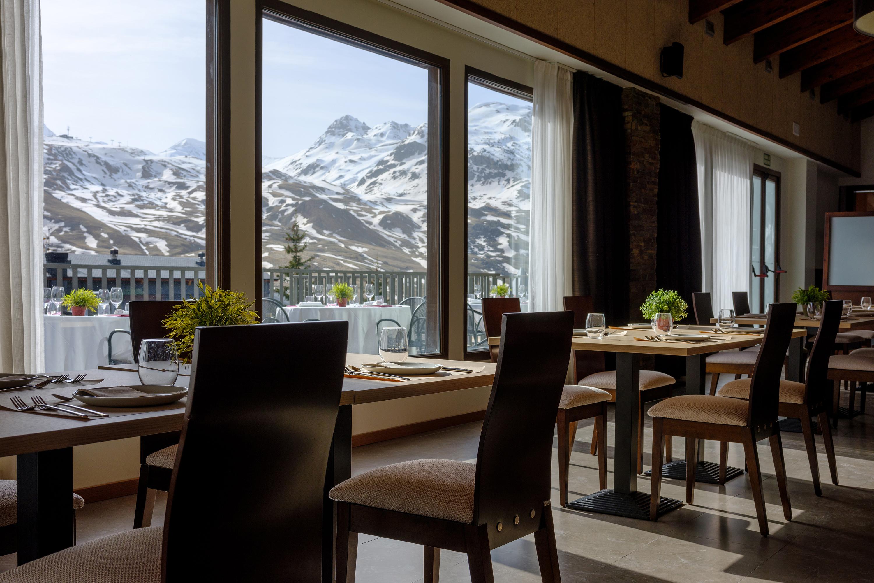 Snoe Aragon Hills Hotel Formigal Ngoại thất bức ảnh
