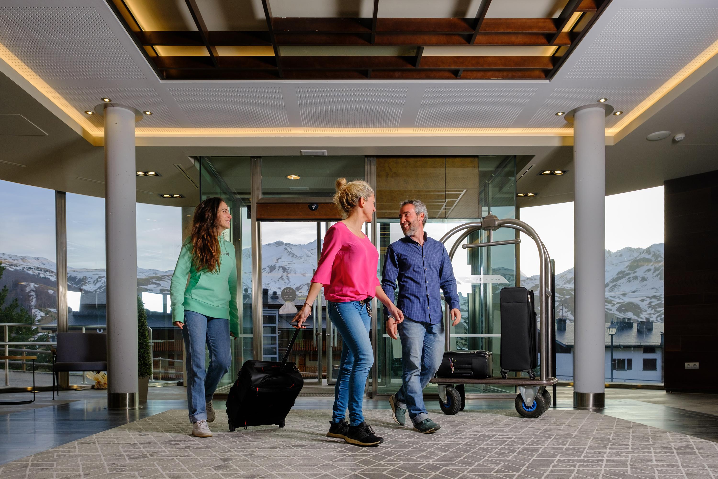 Snoe Aragon Hills Hotel Formigal Ngoại thất bức ảnh